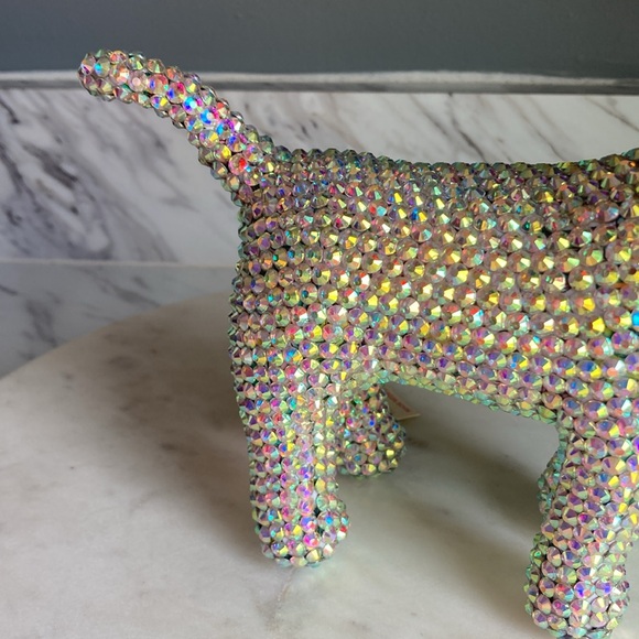 Rhinestone Dog - Picture 14 of 17